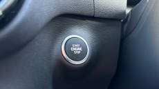 Volvo XC40 2.0 B4P Ultra Dark 5dr Auto Petrol Estate